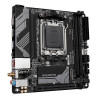 GIGABYTE B650I AX Carte mère - AMD Ryzen série 9000, VRM 5+2+1 phases, jusqu'à 6400 MHz DDR5 (OC), 1xPCIe 4.0 M.2, LAN 2,5 GbE,